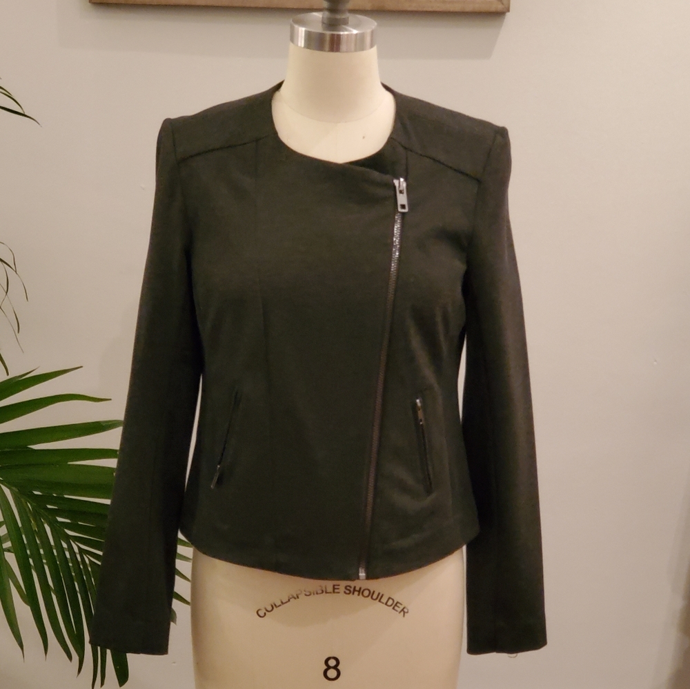 Women's Charcoal Oblique Zipper Blazer